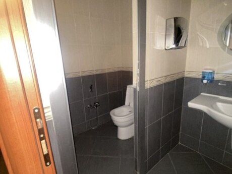 6 otaqlı ofis - 28 May m. - 200 m²