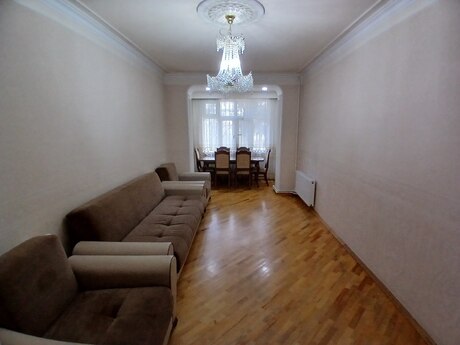 3 otaqlı köhnə tikili - Bakıxanov q. - 89 m²