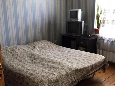 2 otaqlı həyət evi/bağ evi - Qaraçuxur q. - 100 m²