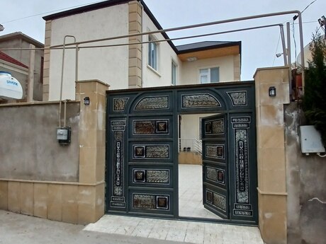 4 otaqlı həyət evi/bağ evi - Yeni Suraxanı q. - 100 m²