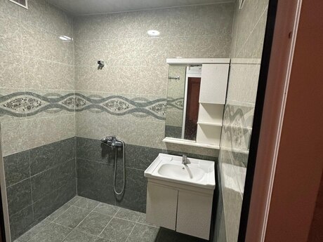 2 otaqlı köhnə tikili - Binəqədi r. - 51 m²