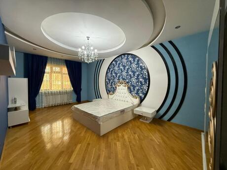 4 otaqlı həyət evi/bağ evi - Qaraçuxur q. - 270 m²