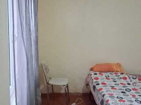 1 otaqlı həyət evi/bağ evi - Bakıxanov q. - 17 m²