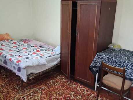 1 otaqlı həyət evi/bağ evi - Bakıxanov q. - 17 m²