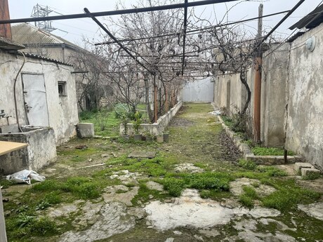 3 otaqlı həyət evi/bağ evi - Həzi Aslanov q. - 70 m²