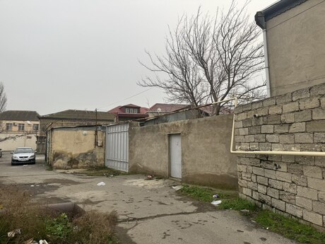 3 otaqlı həyət evi/bağ evi - Həzi Aslanov q. - 70 m²