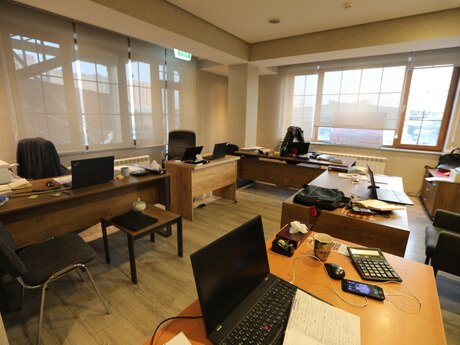 11 otaqlı ofis - Koroğlu m. - 490 m²