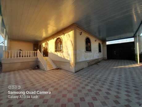 4 otaqlı həyət evi/bağ evi - Şəki - 100 m²