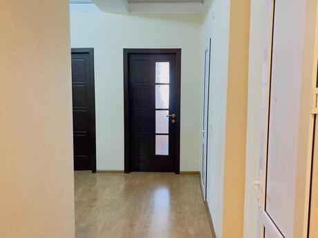 2 otaqlı yeni tikili - İnşaatçılar m. - 106 m²
