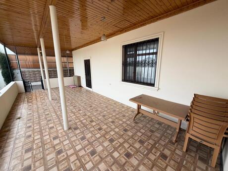4 otaqlı həyət evi/bağ evi - Mərdəkan q. - 140 m²