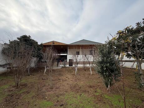 4 otaqlı həyət evi/bağ evi - Mərdəkan q. - 140 m²