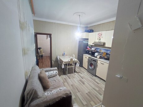 1 otaqlı həyət evi/bağ evi - Binəqədi q. - 40 m²