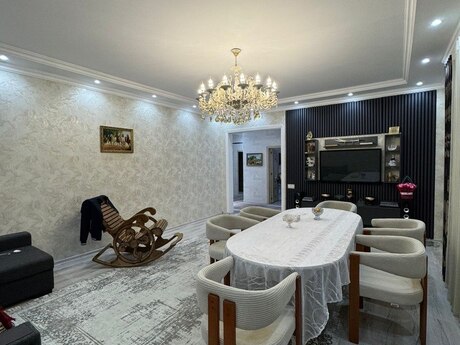 5 otaqlı həyət evi/bağ evi - Buzovna q. - 200 m²