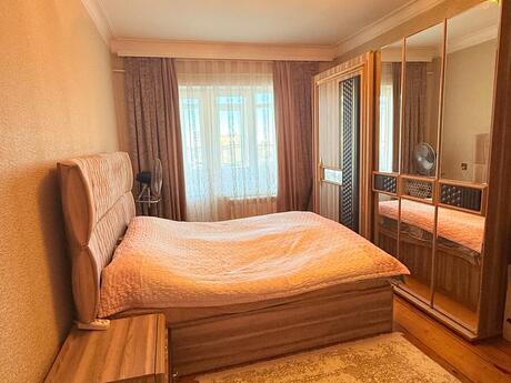 3 otaqlı köhnə tikili - Memar Əcəmi m. - 75 m²