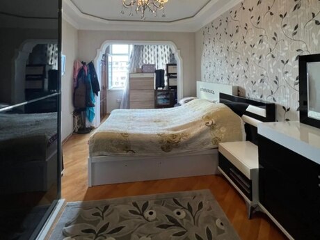 3 otaqlı köhnə tikili - Memar Əcəmi m. - 90 m²