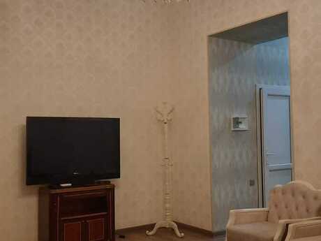 2-комн. офис - м. Сахил - 65 м²