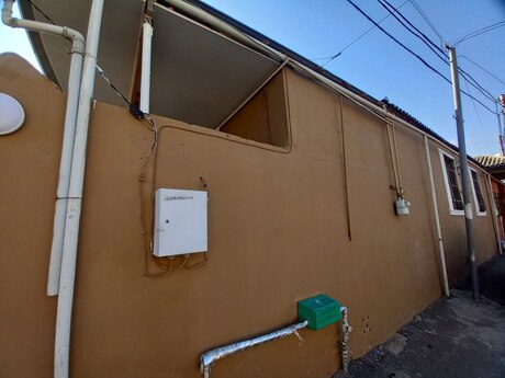 5 otaqlı həyət evi/bağ evi - Əhmədli q. - 140 m²