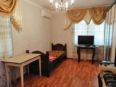 1 otaqlı köhnə tikili - Neftçilər m. - 35 m²