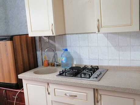 1 otaqlı köhnə tikili - Neftçilər m. - 35 m²