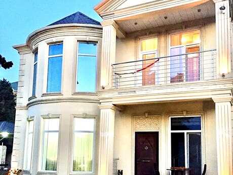 5 otaqlı həyət evi/bağ evi - Mərdəkan q. - 200 m²