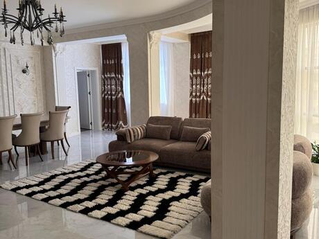 4 otaqlı yeni tikili - Gənclik m. - 167 m²
