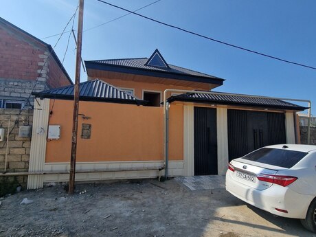 4 otaqlı həyət evi/bağ evi - Yeni Ramana q. - 144 m²