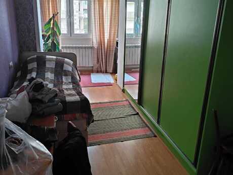 4 otaqlı köhnə tikili - Xalqlar Dostluğu m. - 100 m²