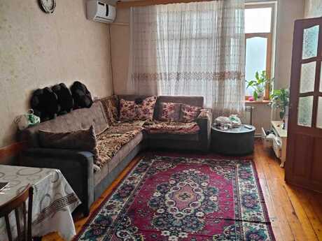 4 otaqlı köhnə tikili - Xalqlar Dostluğu m. - 100 m²
