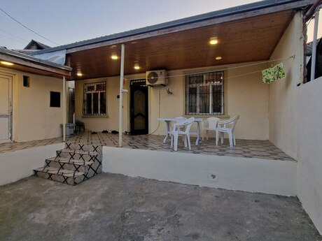 3 otaqlı həyət evi/bağ evi - Balaxanı q. - 88 m²