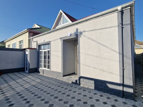4 otaqlı həyət evi/bağ evi - Zabrat q. - 118 m²