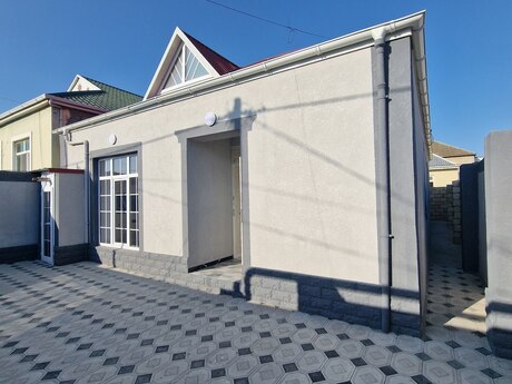 4 otaqlı həyət evi/bağ evi - Zabrat q. - 118 m²