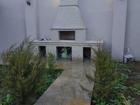 4 otaqlı həyət evi/bağ evi - Mərdəkan q. - 200 m²