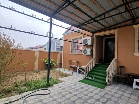 4 otaqlı həyət evi/bağ evi - Savalan q. - 122 m²