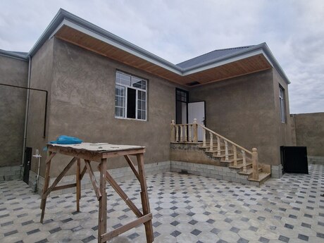3 otaqlı həyət evi/bağ evi - Zabrat q. - 91 m²