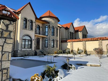 6 otaqlı həyət evi/bağ evi - Bilgəh q. - 400 m²