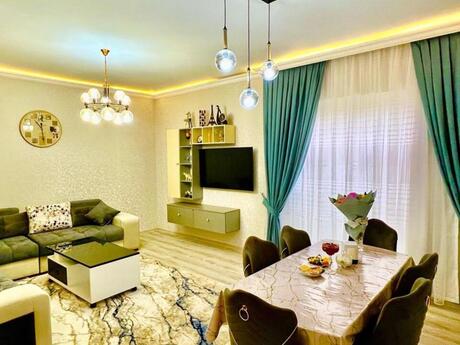 3 otaqlı köhnə tikili - Memar Əcəmi m. - 82 m²