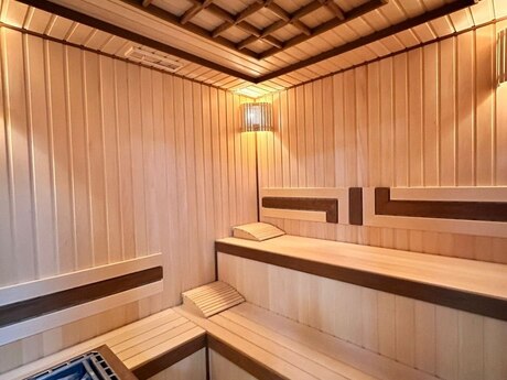 6 otaqlı həyət evi/bağ evi - Mərdəkan q. - 400 m²