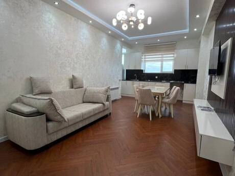 2 otaqlı yeni tikili - 8 Noyabr m. - 58 m²