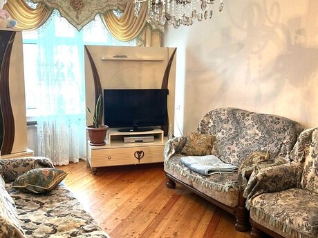 3 otaqlı köhnə tikili - Həzi Aslanov m. - 86 m²
