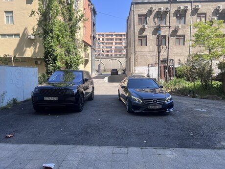 Obyekt - Xalqlar Dostluğu m. - 100 m²