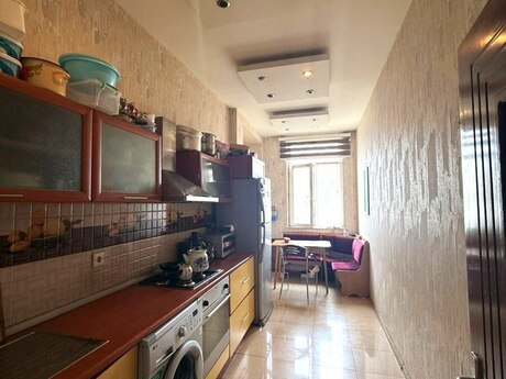 2 otaqlı yeni tikili - 28 May m. - 90 m²