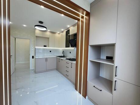3 otaqlı köhnə tikili - Əhmədli m. - 85 m²