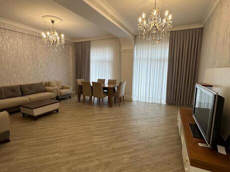 3 otaqlı yeni tikili - Ağ şəhər q. - 137 m²