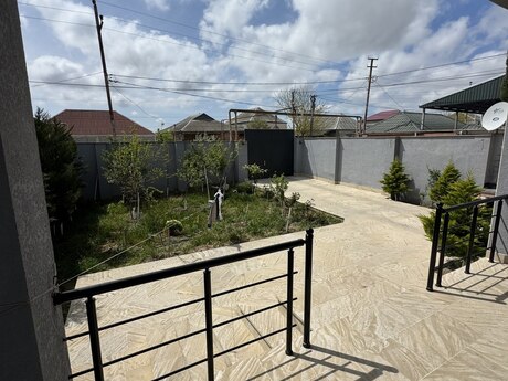 5 otaqlı həyət evi/bağ evi - Buzovna q. - 240 m²