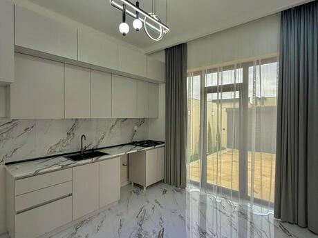4 otaqlı həyət evi/bağ evi - Şüvəlan q. - 150 m²