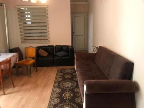 2 otaqlı köhnə tikili - Gənclik m. - 50 m²