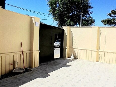 4 otaqlı həyət evi/bağ evi - Biləcəri q. - 120 m²