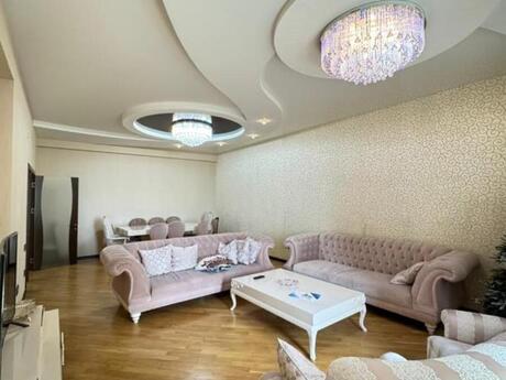 4 otaqlı yeni tikili - Elmlər Akademiyası m. - 212 m²