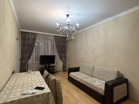 3 otaqlı köhnə tikili - Əhmədli m. - 70 m²