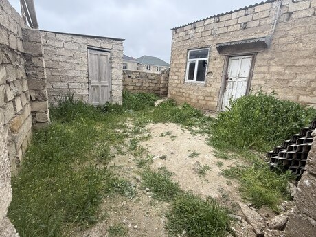2 otaqlı həyət evi/bağ evi - Binə q. - 35 m²